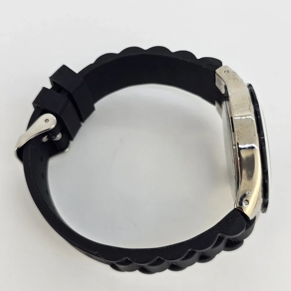Men's Watch 40MM White Dial Black Plastic Bands New‎ Battery